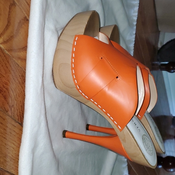 Orange Versace platforms 39 - Picture 5 of 6